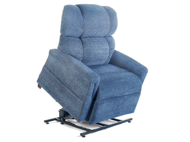 MaxiComforter Lift Chair by Golden Technologies